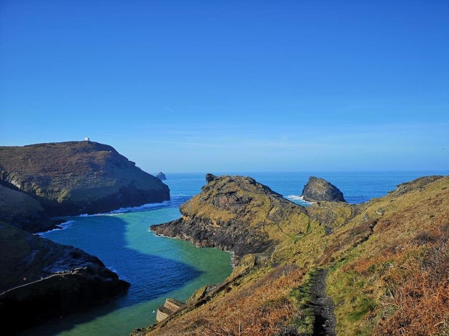 The Little Post House. A Perfect Village Retreat, With Stunning Views. 博斯卡斯尔 外观 照片
